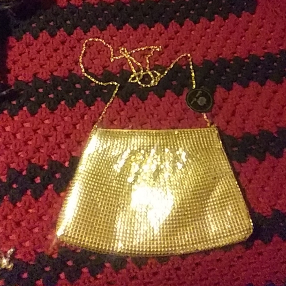 Gold purse metal. Gold chain